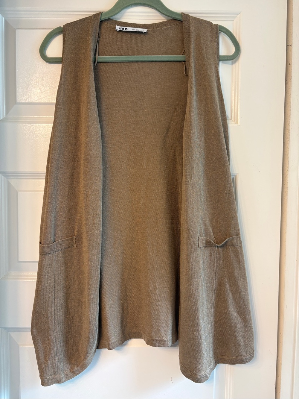 Zara Taupe Open-Front Sleeveless Knit Vest